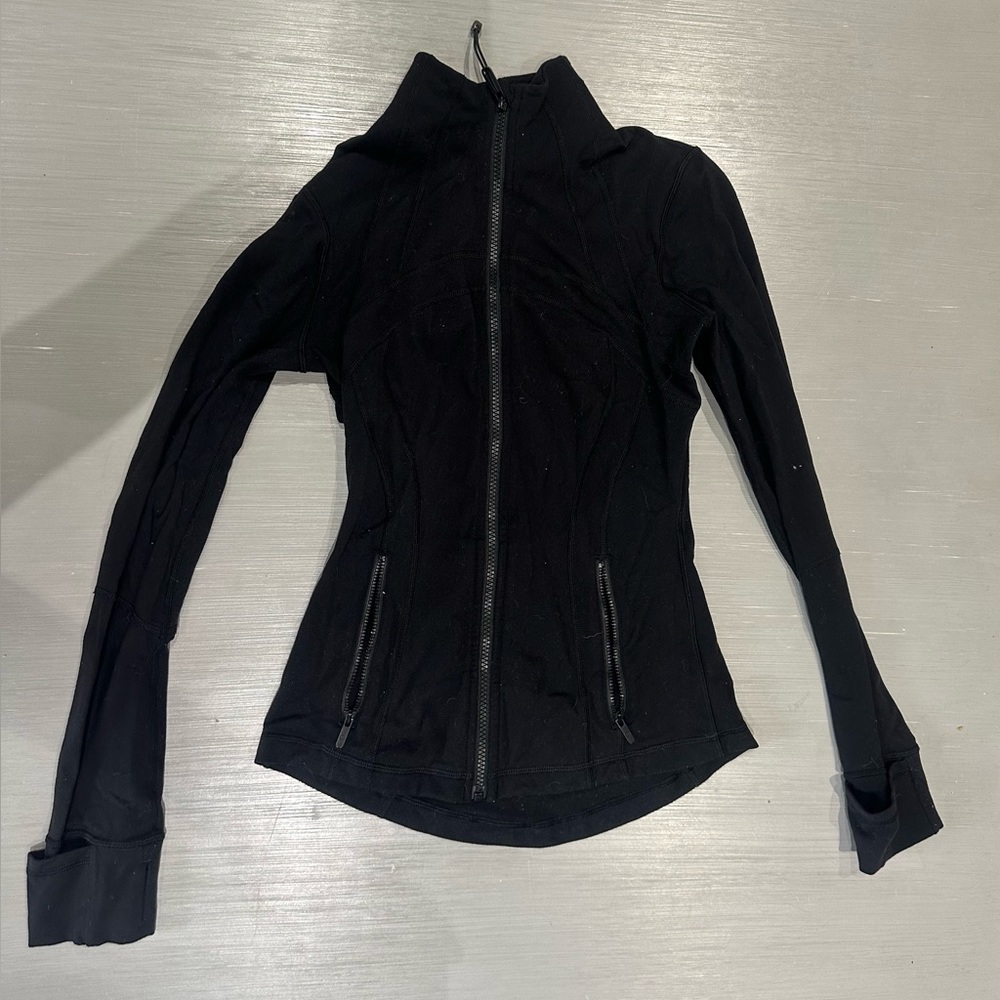 Lululemon Black Define Jacket - Size 4 - Very Very Good Used Condition